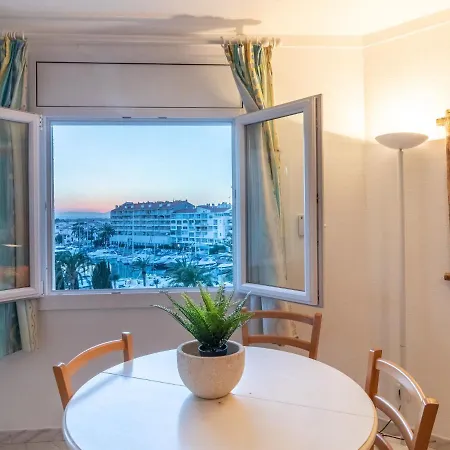 Club Nautic.12 Apartment